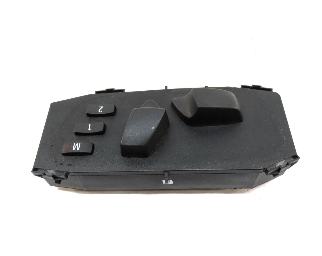 Thumbnail 3: 2013 BMW X1 (E84) FRONT LEFT DRIVER MEMORY SEAT ADJUST ADJUSTMENT SWITCH BUTTON