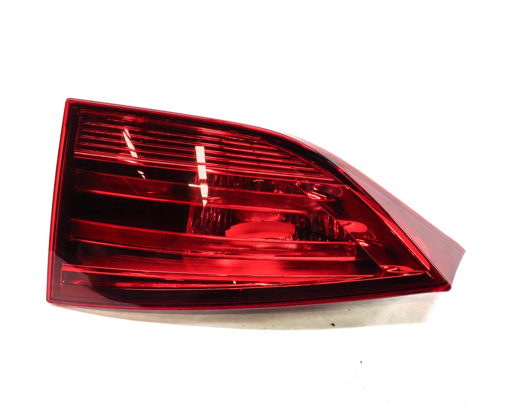 Thumbnail 4: 2012-2015 BMW X1 (E84) RIGHT PASSENGER REAR TRUNK INNER TAILLIGHT LIGHT LAMP