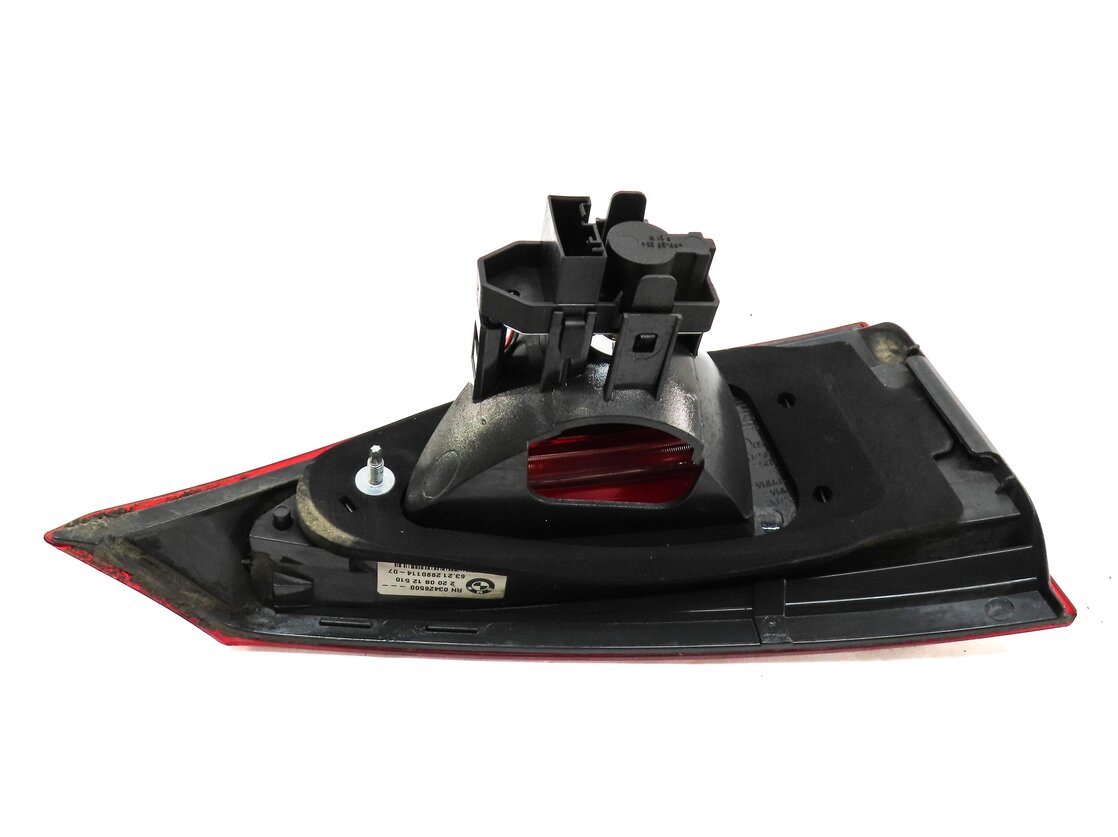 Thumbnail 6: 2012-2015 BMW X1 (E84) RIGHT PASSENGER REAR TRUNK INNER TAILLIGHT LIGHT LAMP