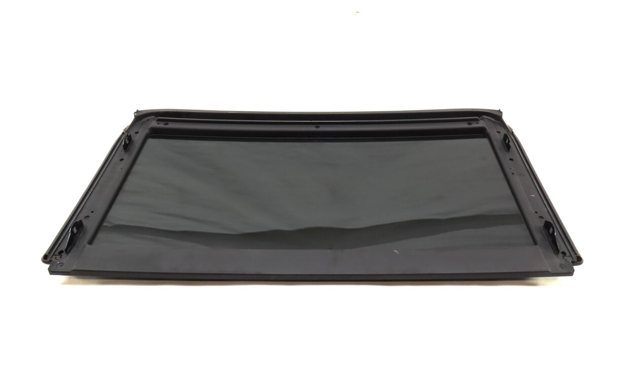 Thumbnail 4: 2015-2018 AUDI Q3 (8U) REAR STATIONARY PANORAMIC SUNROOF SUN ROOF GLASS WINDOW