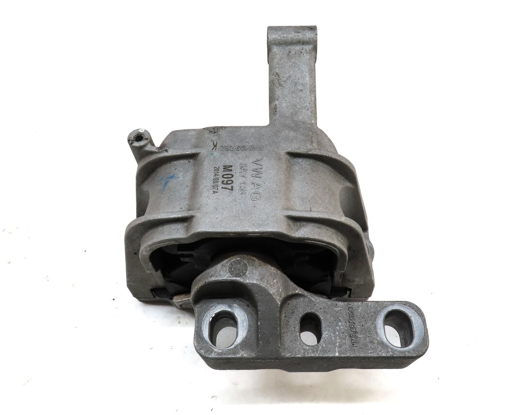 Thumbnail 4: 2015 AUDI Q3 (8U) AWD 2.0L CCTA ENGINE RIGHT MOTOR MOUNT BRACKET