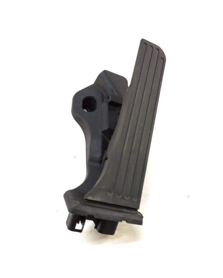 2015 AUDI Q3 (8U) GAS PEDAL FUEL THROTTLE ACCELERATOR PEDAL FOOT PEDAL