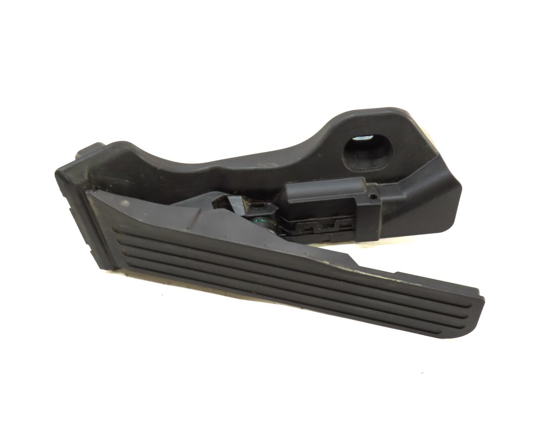 Thumbnail 3: 2015 AUDI Q3 (8U) GAS PEDAL FUEL THROTTLE ACCELERATOR PEDAL FOOT PEDAL