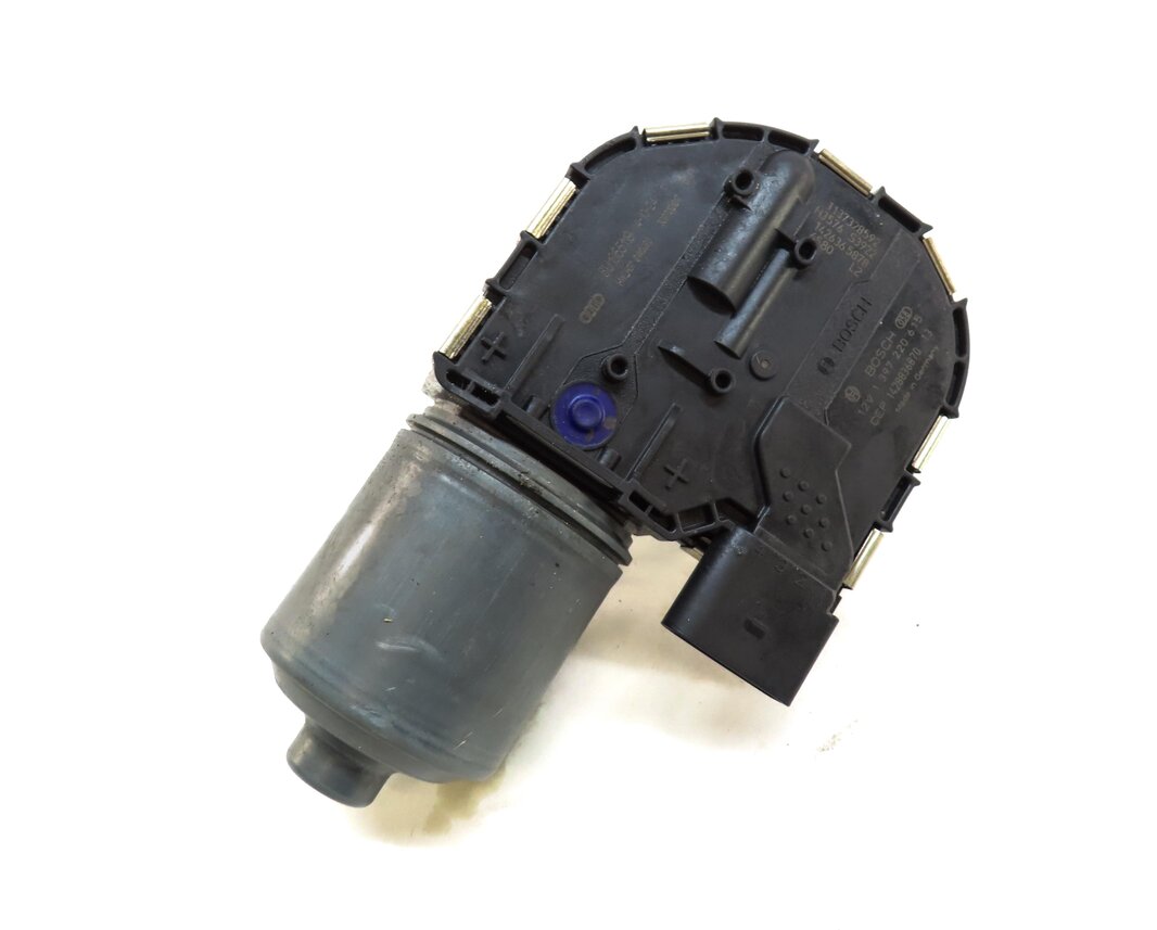 2015-2018 AUDI Q3 (8U) FRONT WINDSHIELD WIPER MOTOR