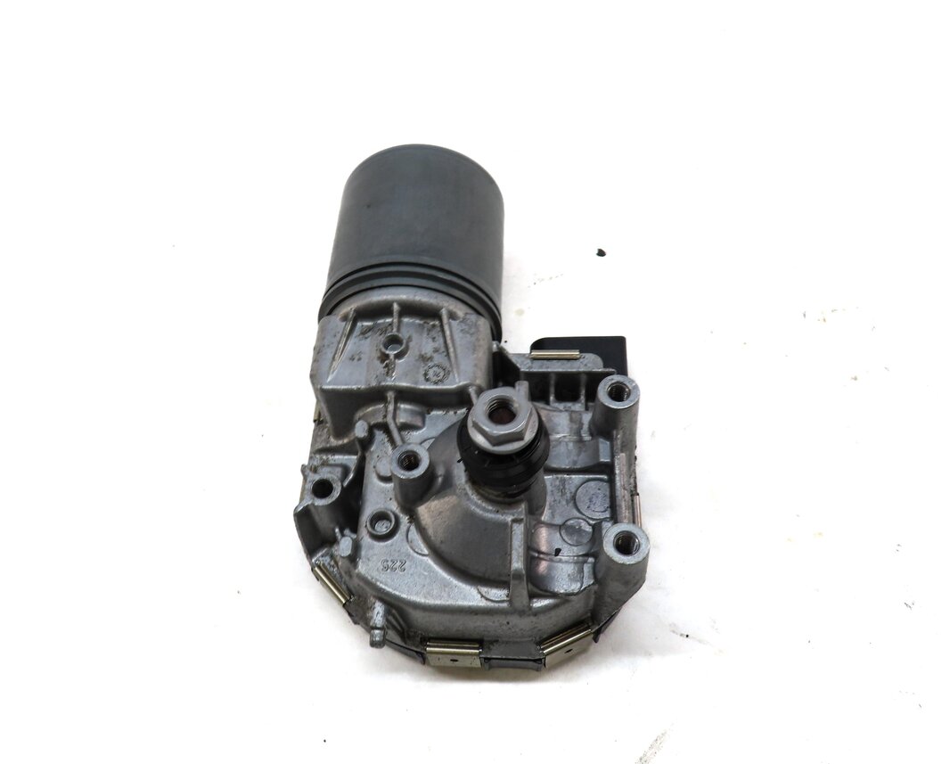 Thumbnail 3: 2015-2018 AUDI Q3 (8U) FRONT WINDSHIELD WIPER MOTOR
