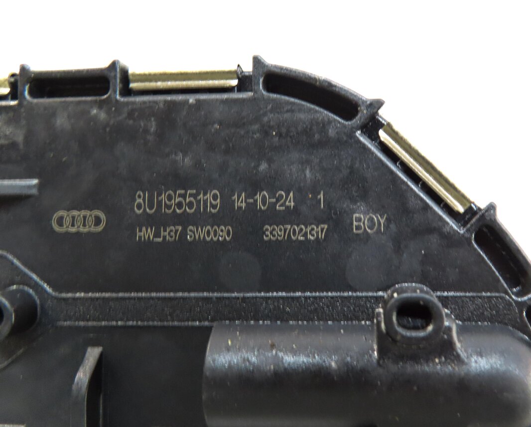 Thumbnail 6: 2015-2018 AUDI Q3 (8U) FRONT WINDSHIELD WIPER MOTOR