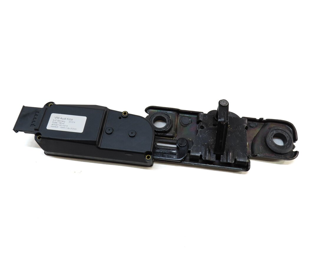 2015 AUDI Q3 (8U) REAR TRUNK LOCK LATCH ACTUATOR STRIKER PLATE