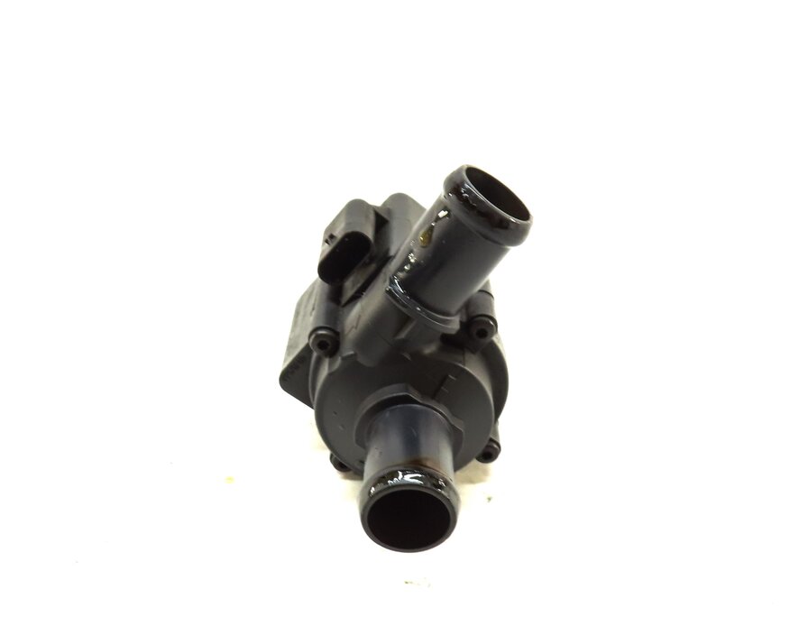 Thumbnail 2: 2015 AUDI Q3 (8U) AWD 2.0L CCTA ENGINE AUX AUXILIARY WATER COOLANT PUMP