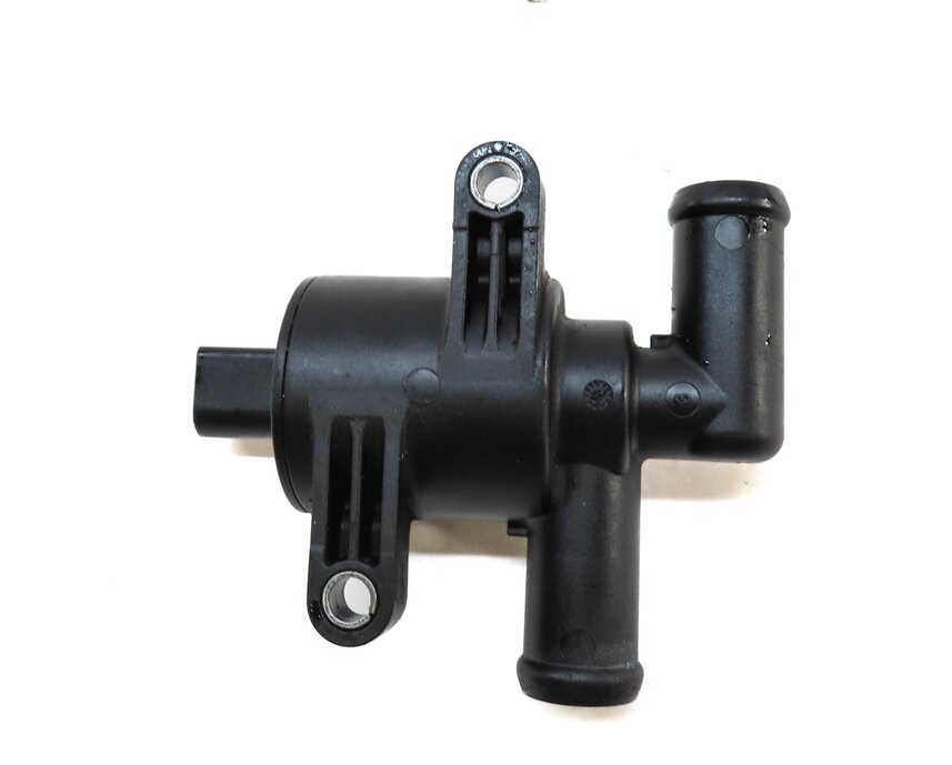 Thumbnail 4: 2015 AUDI Q3 (8U) 2.0L CCTA ENGINE WATER HEATER COOLANT CONTROL VALVE