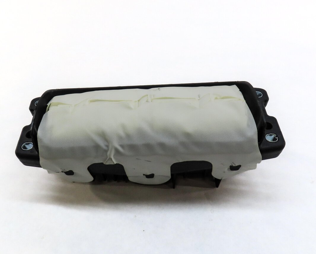 Thumbnail 2: 2015-2018 AUDI Q3 (8U) RIGHT FRONT PASSENGER DASH AIRBAG AIR BAG
