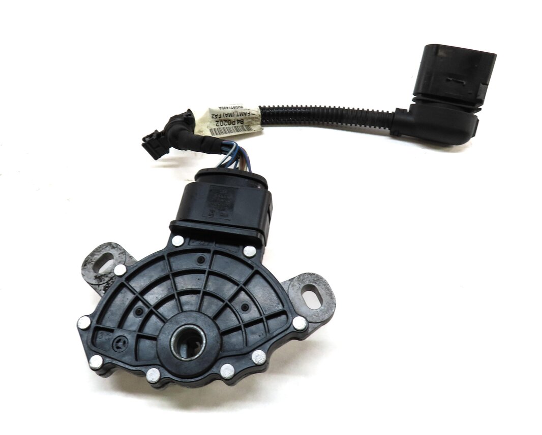 Thumbnail 3: 2015 AUDI Q3 (8U) AUTOMATIC TRANSMISSION NEUTRAL SAFETY RANGE SWITCH w/ HARNESS