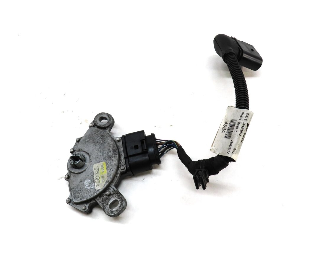Thumbnail 4: 2015 AUDI Q3 (8U) AUTOMATIC TRANSMISSION NEUTRAL SAFETY RANGE SWITCH w/ HARNESS