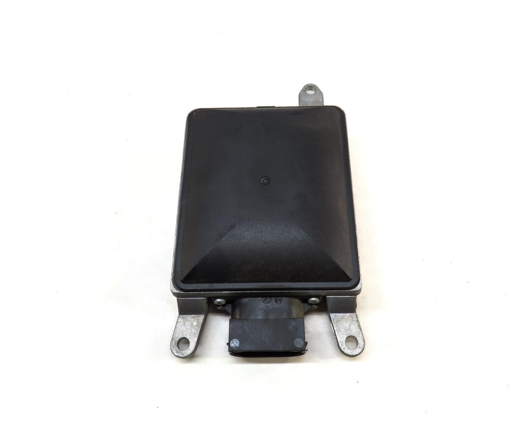 Thumbnail 2: 2015-2018 AUDI Q3 (8U) REAR RIGHT PASSENGER BLIND SPOT RADAR SENSOR MODULE
