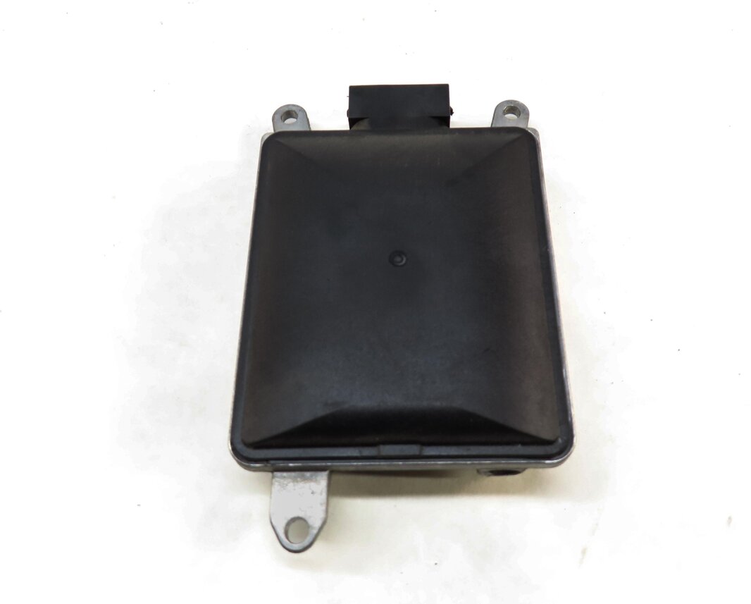 Thumbnail 3: 2015-2018 AUDI Q3 (8U) REAR RIGHT PASSENGER BLIND SPOT RADAR SENSOR MODULE