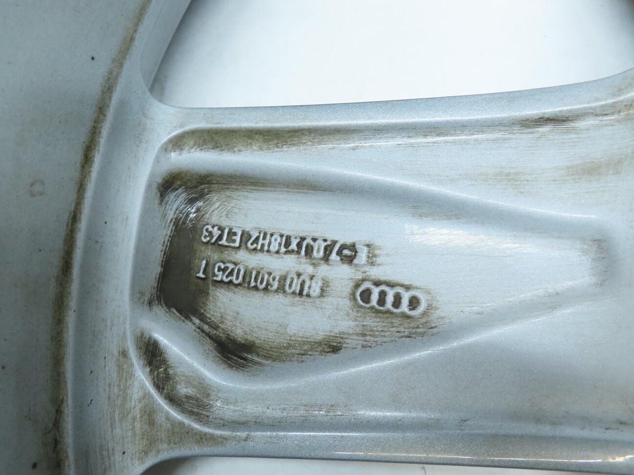 Thumbnail 5: 2015-2016 AUDI Q3 (8U) 18x7 5-SPOKE ALUMINUM ALLOY WHEEL RIM (MACHINE FINISH)