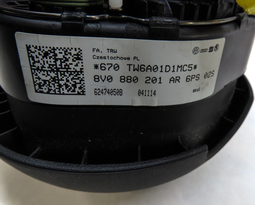 Thumbnail 6: 2015-2018 AUDI A3 Q3 (8U 8V) DRIVER STEERING WHEEL SRS AIRBAG AIR BAG
