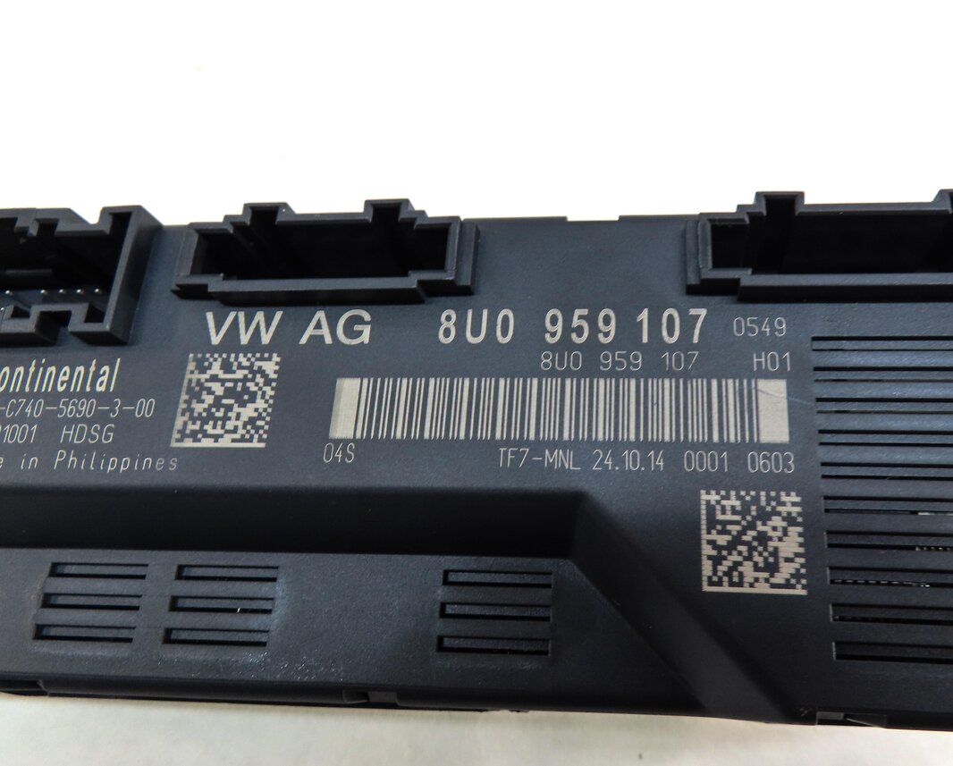 Thumbnail 3: 2015-2017 AUDI Q3 (8U) HATCH GATE DOOR TRUNK LIFT LIFTGATE CONTROL MODULE