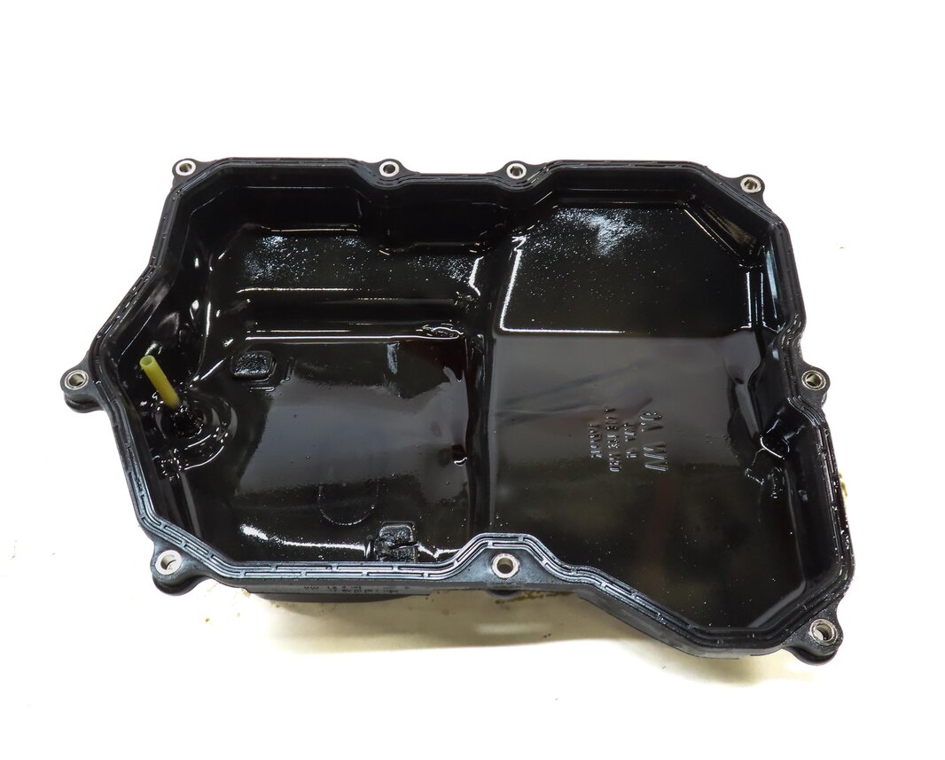 Thumbnail 2: 2015-2018 AUDI Q3 (8U) A/T AUTO AUTOMATIC TRANSMISSION OIL PAN