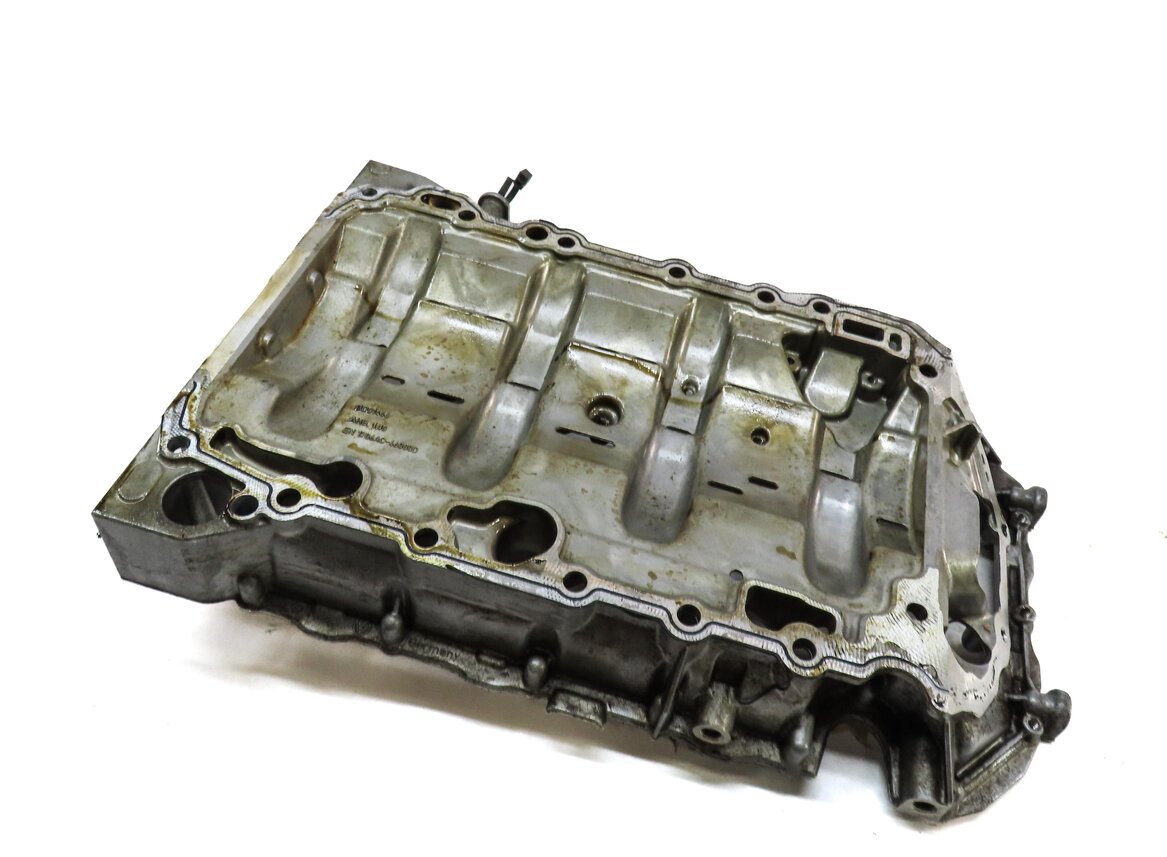 2009-2018 VW EOS TIGUAN AUDI Q3 (8U) 2.0L TURBO ENGINE UPPER OIL PAN CRADLE