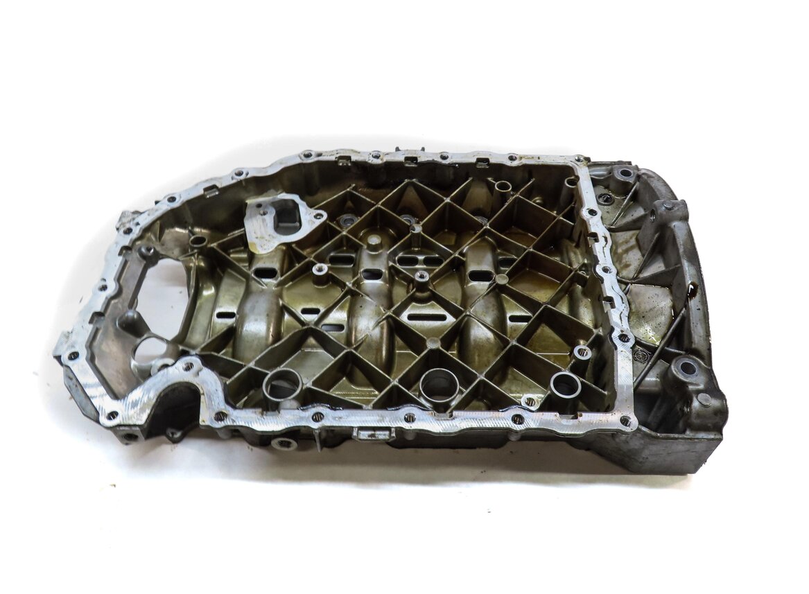 Thumbnail 4: 2009-2018 VW EOS TIGUAN AUDI Q3 (8U) 2.0L TURBO ENGINE UPPER OIL PAN CRADLE