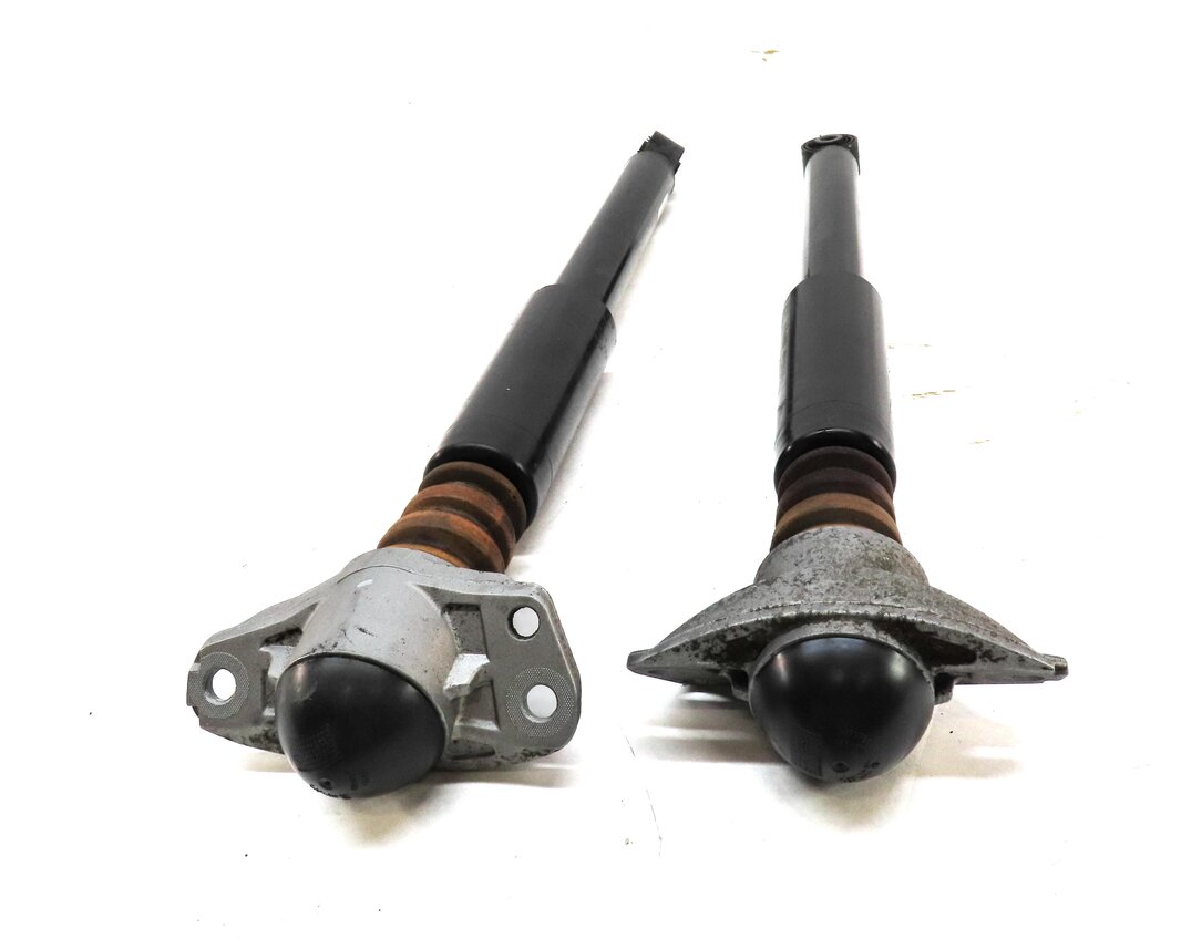 Thumbnail 4: 2015 AUDI Q3 (8U) REAR LEFT & RIGHT STANDARD SUSPENSION SHOCK STRUT SET-2