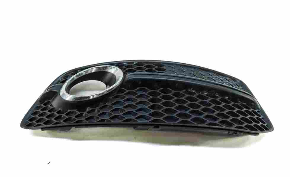 Thumbnail 3: 2015 AUDI Q3 (8U) FRONT RIGHT LOWER BUMPER FOGLIGHT FOG LIGHT GRILLE TRIM
