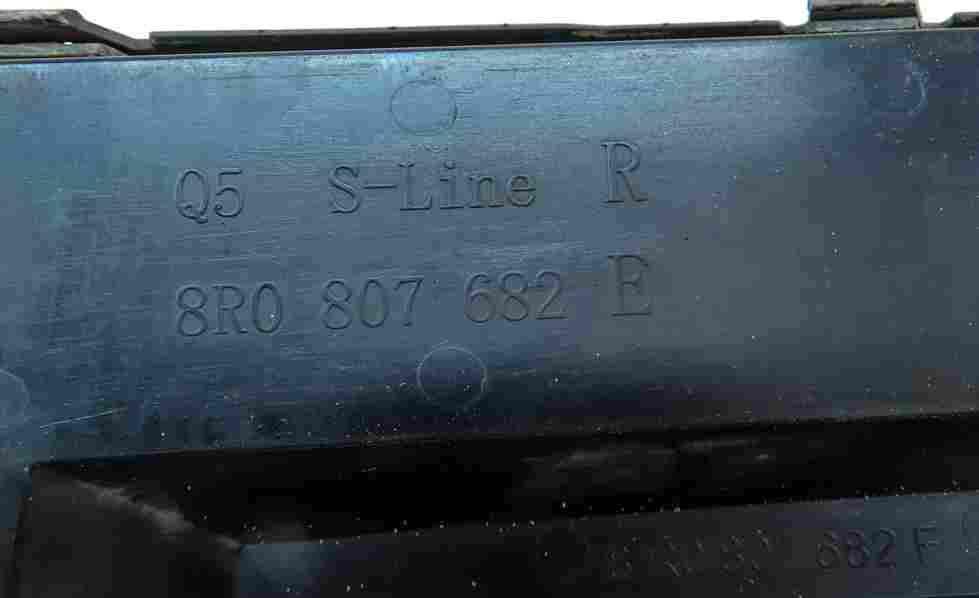 Thumbnail 5: 2015 AUDI Q3 (8U) FRONT RIGHT LOWER BUMPER FOGLIGHT FOG LIGHT GRILLE TRIM