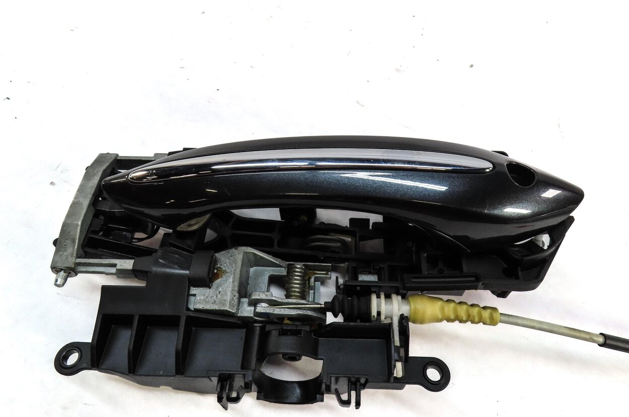 Thumbnail 3: 2010-2017 BMW 535iGT 550iGT (F07) LEFT FRONT COMFORT ACCESS DOOR HANDLE (GREY)