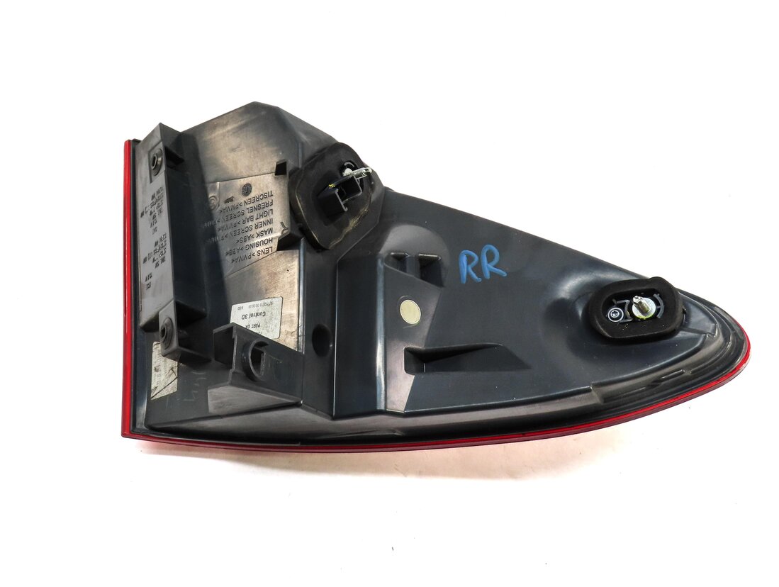 Thumbnail 5: 10-13 BMW 535iGT 550iGT (F07) RIGHT PASSENGER OUTER TAILLIGHT BRAKE LIGHT LAMP