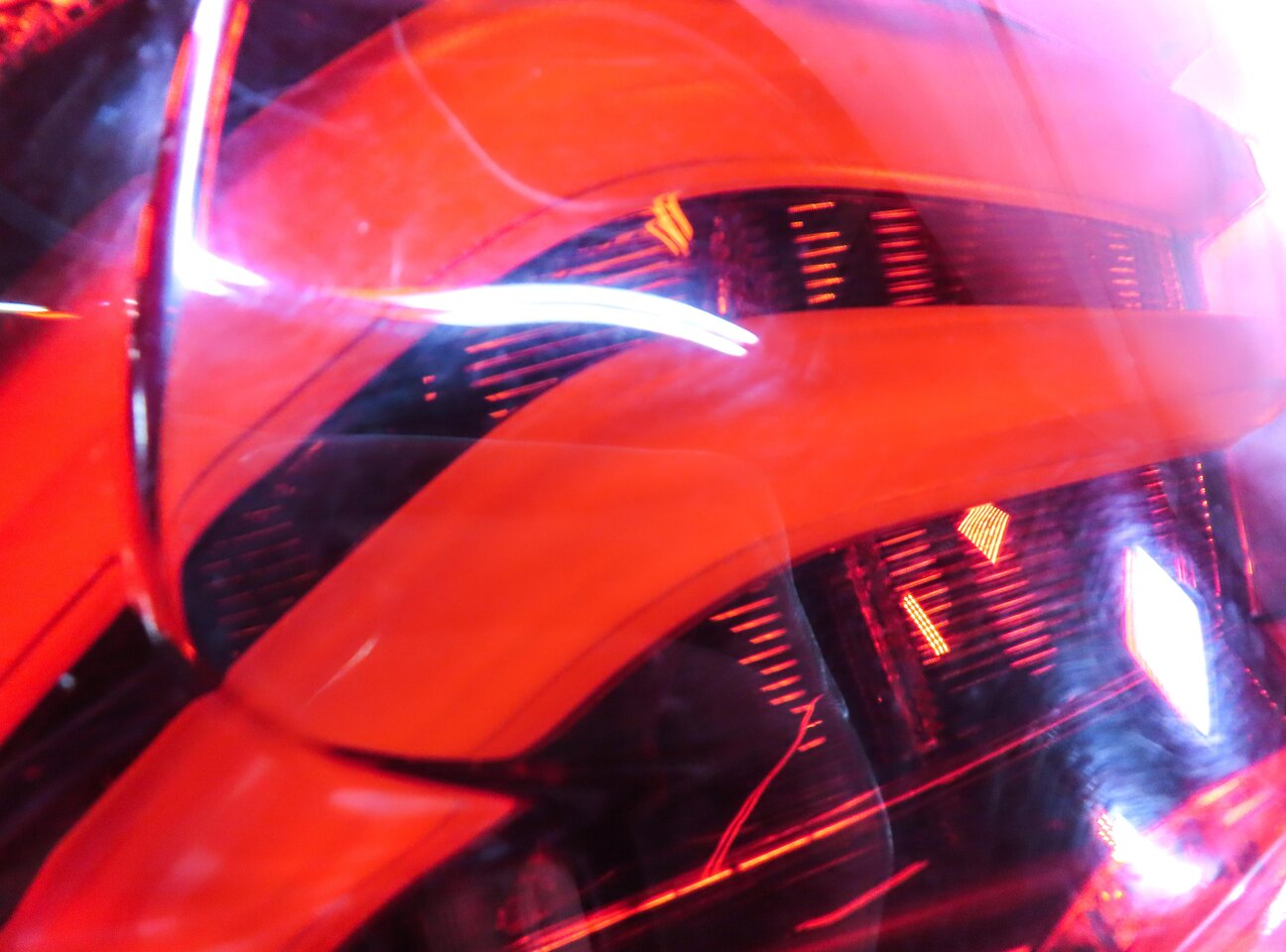 Thumbnail 6: 10-13 BMW 535iGT 550iGT (F07) RIGHT PASSENGER OUTER TAILLIGHT BRAKE LIGHT LAMP