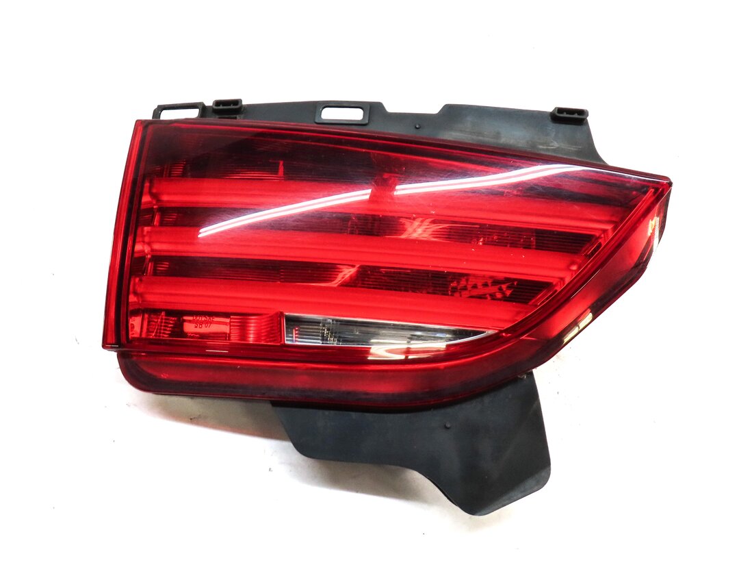 Thumbnail 3: 10-13 BMW 535iGT 550iGT (F07) LEFT DRIVER TRUNK LID INNER TAILLIGHT LIGHT LAMP