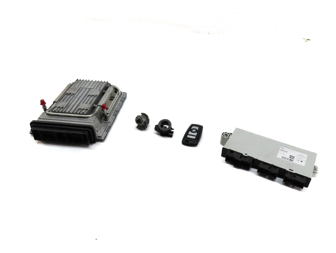 Thumbnail 1: 09-13 BMW 550i 650i 750i (F01 F06 F10) 4.4TT N63 ENGINE DME CAS4 MODULE KEY SET