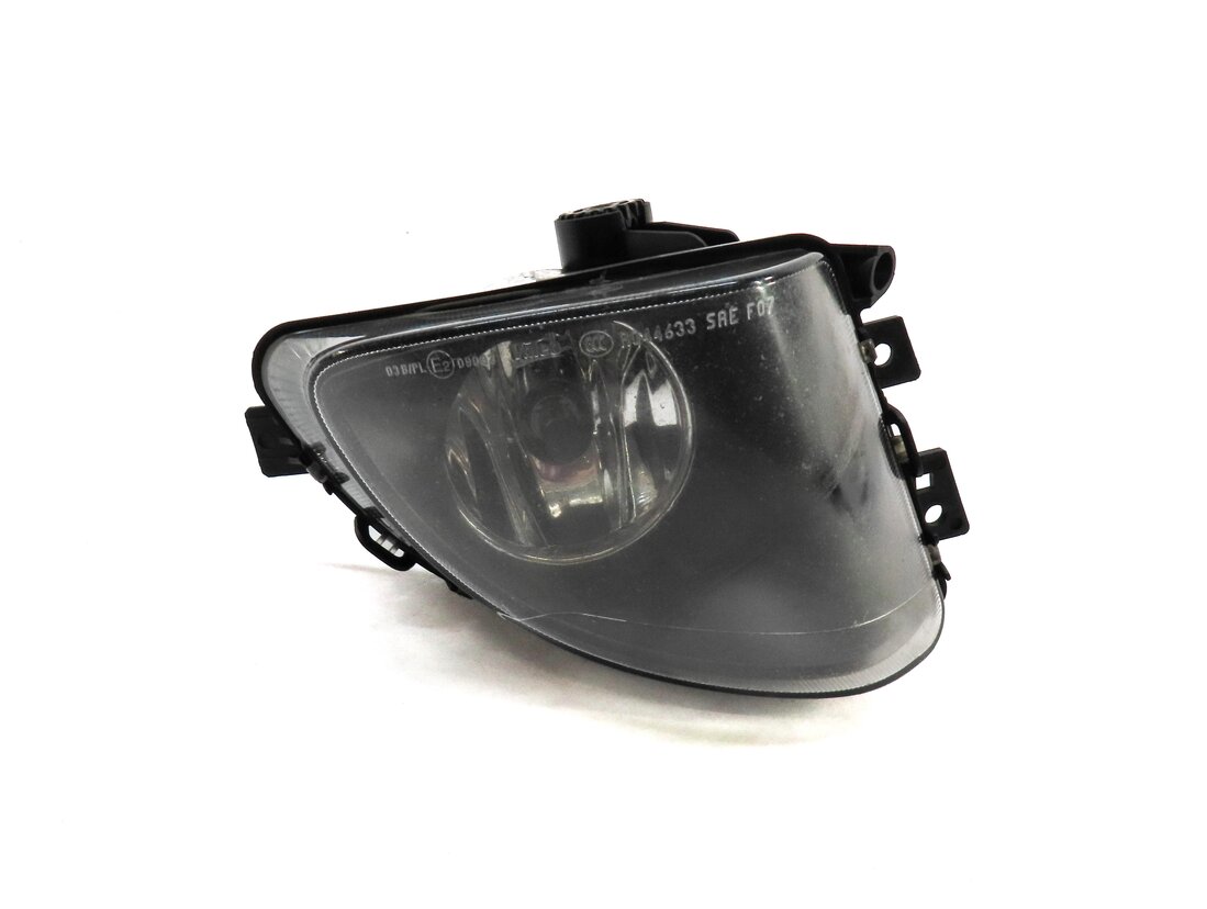 2010-2013 BMW 535iGT 550iGT (F07) FRONT RIGHT PASSENGER FOGLIGHT FOG LIGHT LAMP