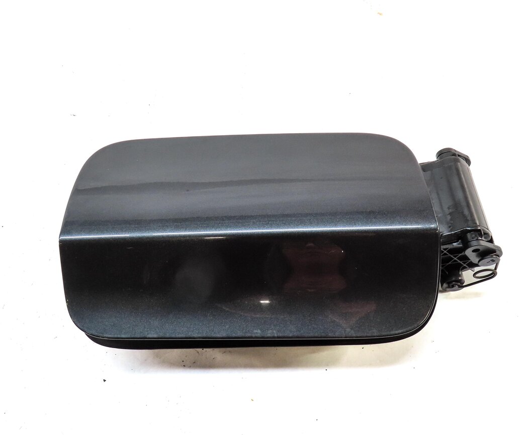 Thumbnail 2: 10-17 BMW 535iGT 550iGT (F07) FUEL TANK DOOR TRIM COVER (SOPHISTO GREY METALLIC)