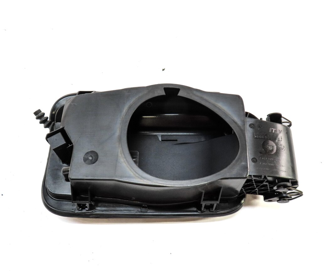 Thumbnail 4: 10-17 BMW 535iGT 550iGT (F07) FUEL TANK DOOR TRIM COVER (SOPHISTO GREY METALLIC)