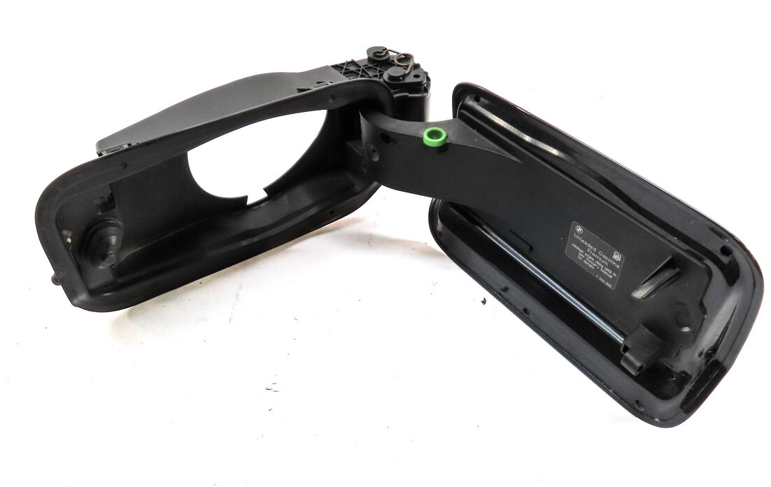 Thumbnail 5: 10-17 BMW 535iGT 550iGT (F07) FUEL TANK DOOR TRIM COVER (SOPHISTO GREY METALLIC)