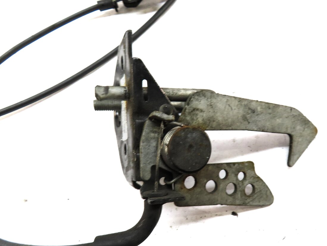 Thumbnail 9: 2012 BMW 550iGT (F07) HOOD SAFETY CATCH HOOK w/ STRIKERS & RELEASE LEVER & CABLE