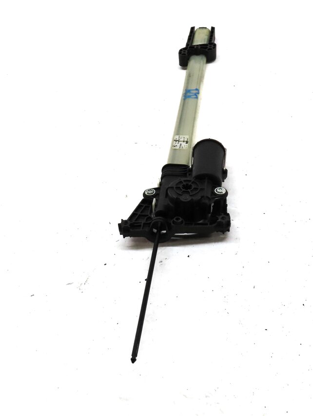 Thumbnail 4: 10-17 BMW 535iGT 550iGT F07 REAR RIGHT DOOR PRIMARY WINDOW SHADE MOTOR ASSEMBLY