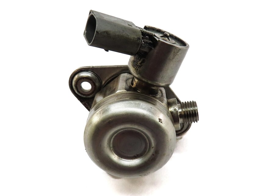 Thumbnail 6: 08-14 BMW 5 6 7 X5 X6 F01 F10 E70 E71 4.4L MECHANICAL HIGH PRESSURE FUEL PUMP