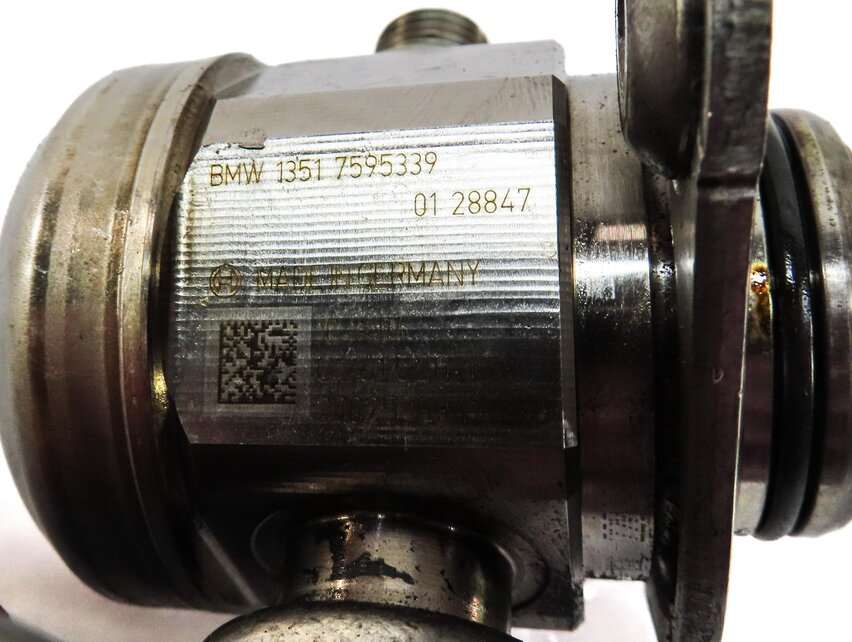 Thumbnail 7: 08-14 BMW 5 6 7 X5 X6 F01 F10 E70 E71 4.4L MECHANICAL HIGH PRESSURE FUEL PUMP