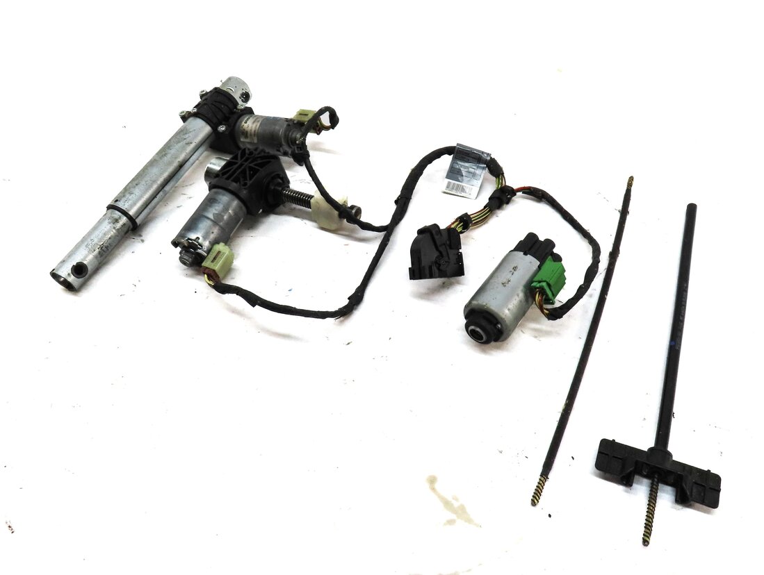 2012 BMW 550iGT (F07) FRONT LEFT DRIVER SEAT ADJUST ADJUSTMENT MOTOR SET 3