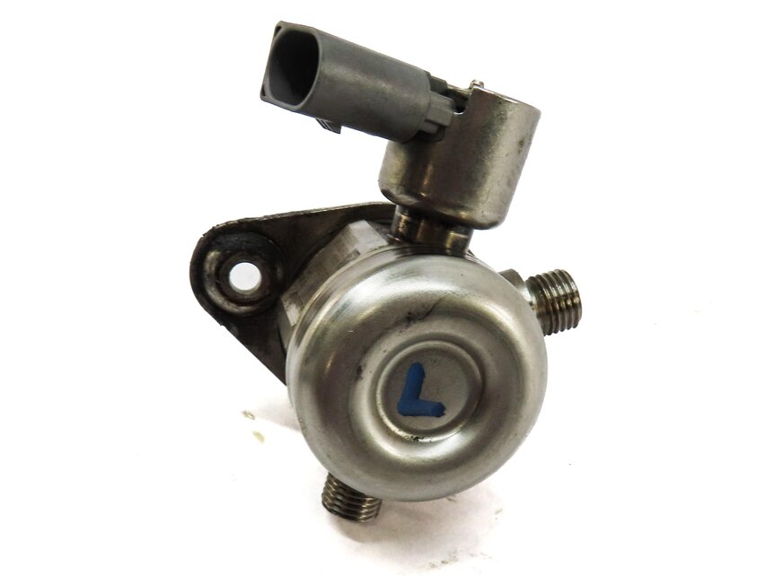 Thumbnail 6: 08-14 BMW 5 6 7 X5 X6 F01 F10 E70 E71 4.4L MECHANICAL HIGH PRESSURE FUEL PUMP