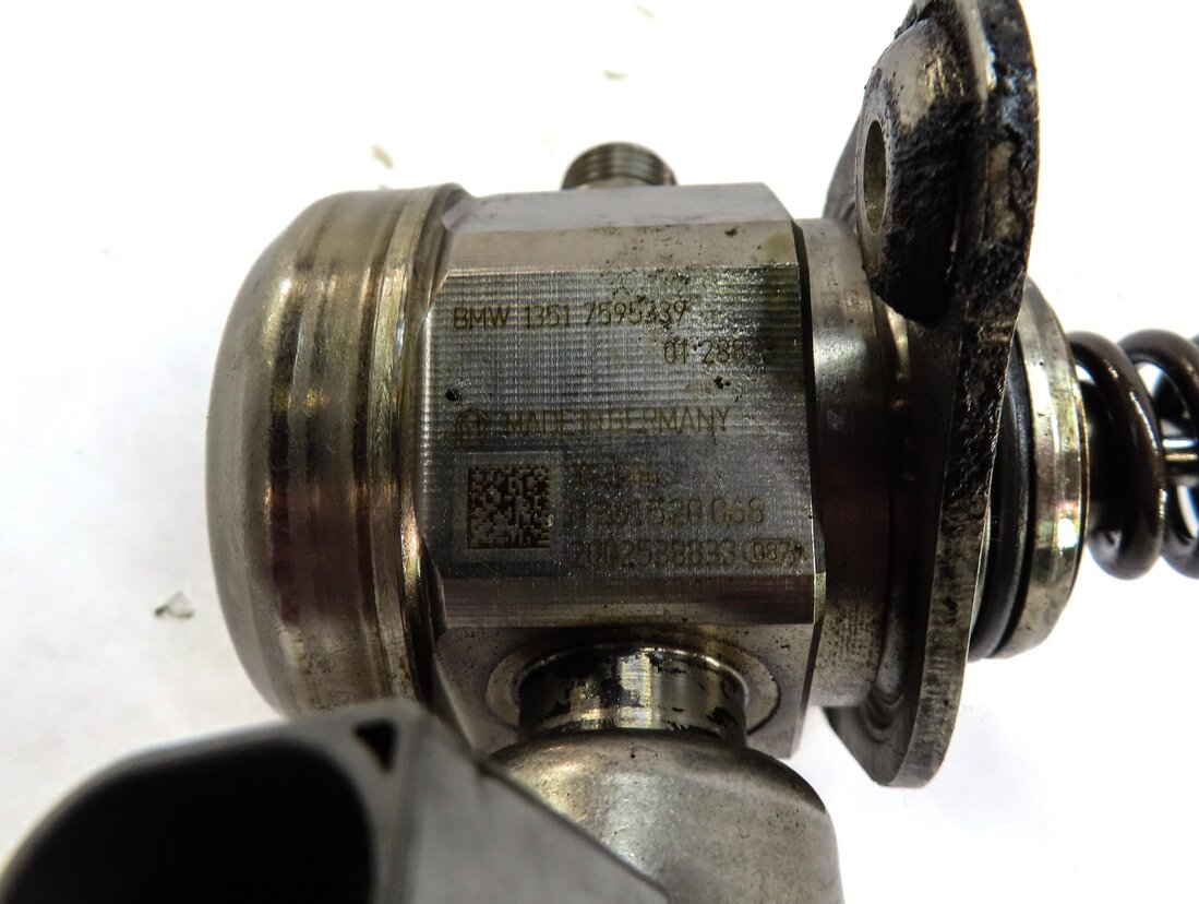 Thumbnail 7: 08-14 BMW 5 6 7 X5 X6 F01 F10 E70 E71 4.4L MECHANICAL HIGH PRESSURE FUEL PUMP