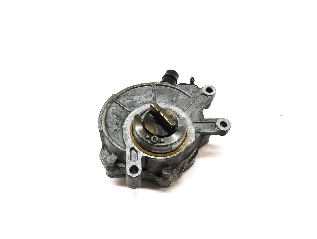 Thumbnail 3: 10-17 BMW 5 7 M5 X6 X6 X5M X6M (F01 F10 F15 F16 F85 F86) 4.4L BRAKE VACUUM PUMP