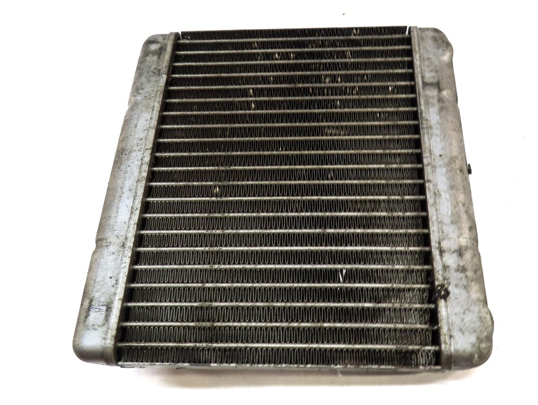 Thumbnail 5: 10-19 BMW 535i 550i 640i 740i 750i 760i (F01 F07 F10) ENGINE OIL COOLER RADIATOR