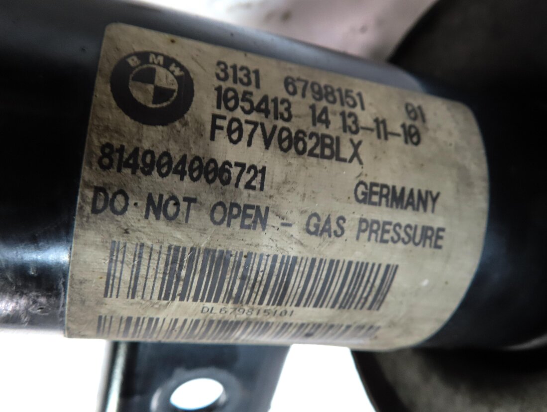 Thumbnail 7: 2010-2017 BMW 535iGT 550iGT (F07) Xi AWD - FRONT LEFT & RIGHT SHOCK STRUT SET-2