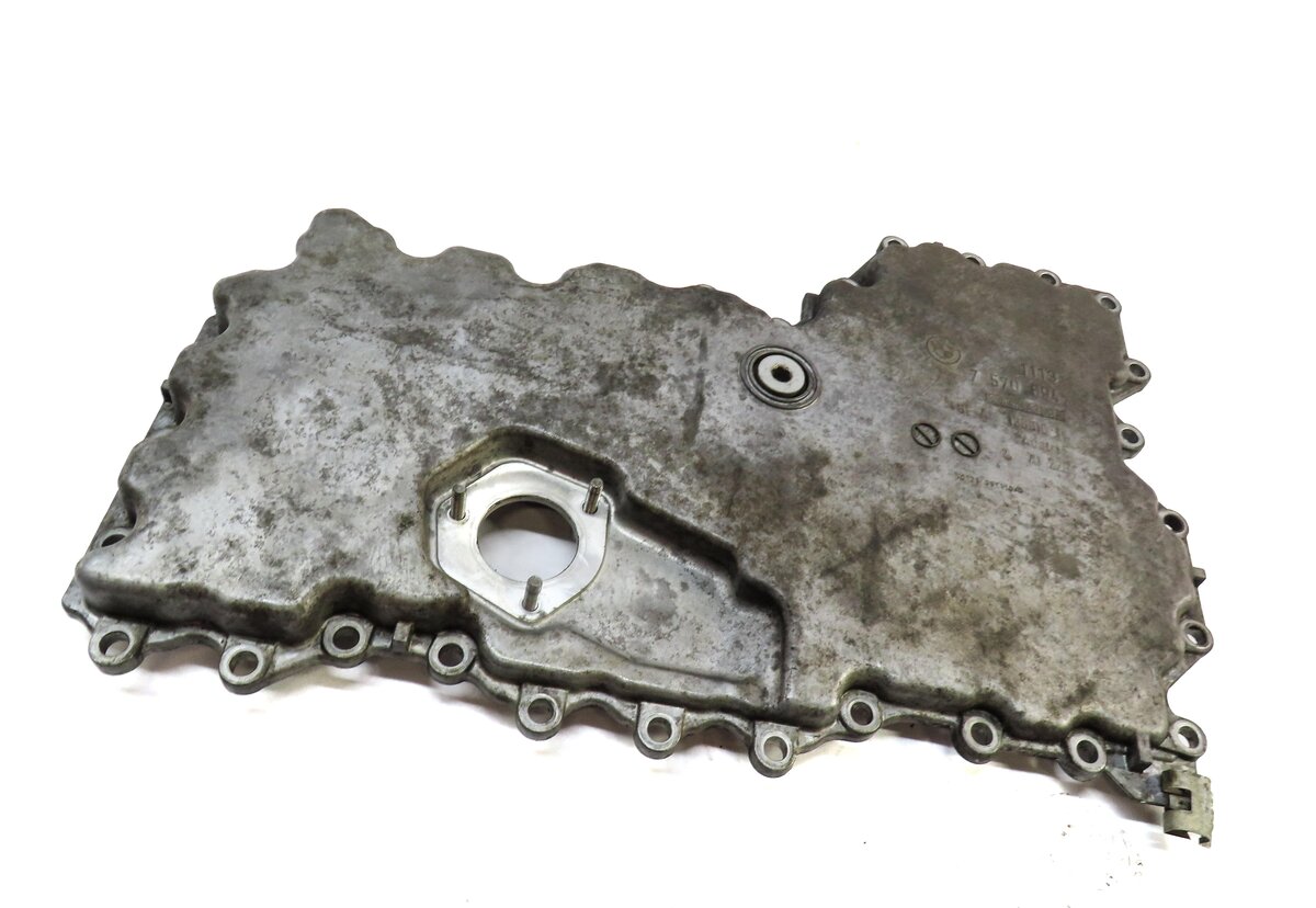 10-19 BMW 550i 650i 750i (F01 F02 F06 F07 F10 F12) AWD 4.4L ENGINE LOWER OIL PAN