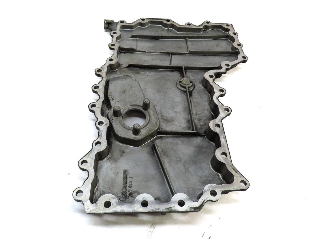 Thumbnail 5: 10-19 BMW 550i 650i 750i (F01 F02 F06 F07 F10 F12) AWD 4.4L ENGINE LOWER OIL PAN