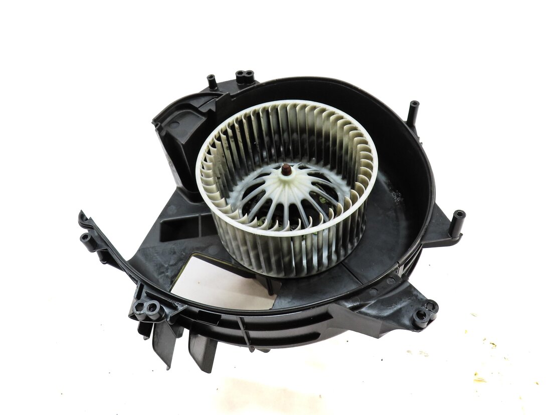 Thumbnail 3: 2009-2018 BMW 5 / 6 / 7 SERIES (F01 F06 F10 F12) FRONT BLOWER MOTOR w/ RESISTOR