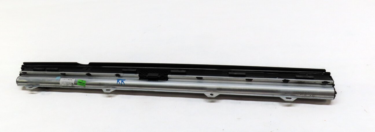 Thumbnail 3: 10-17 BMW 535iGT 550iGT (F07) REAR RIGHT DOOR PRIMARY WINDOW SUN SHADE SCREEN